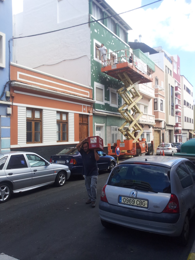 Rehabilitación  fachada sita en la calle Benecharo Nº 50