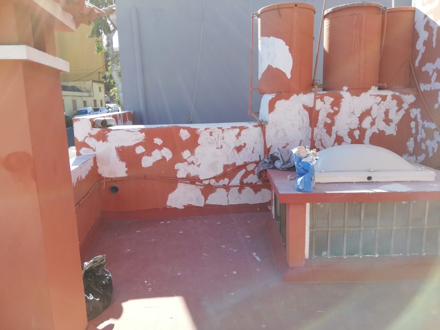 Reparación de superficies en el exterior de vivienda