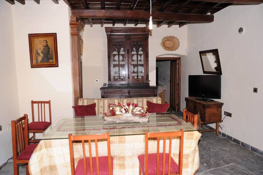Salon.