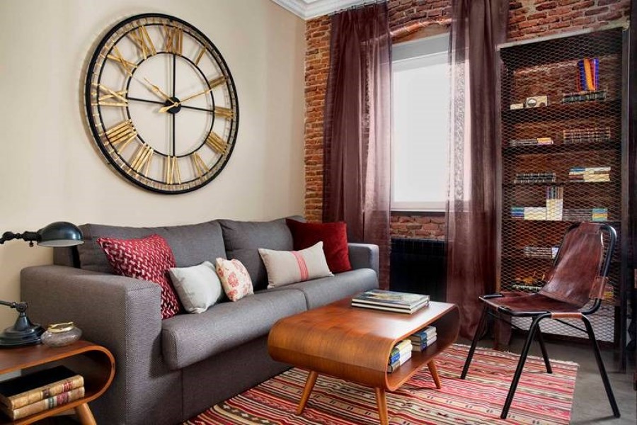 Un apartamento de estilo industrial que combina lo mejor del ... Chimenea estilo industrial