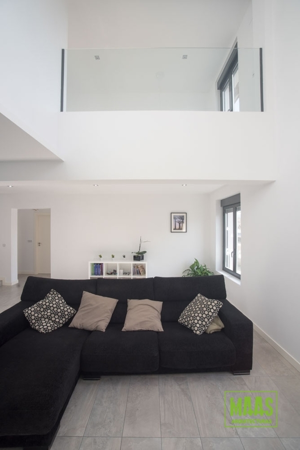 Foto: Refuerzo Estructural Vigas de Madera de Maas Arquitecturas