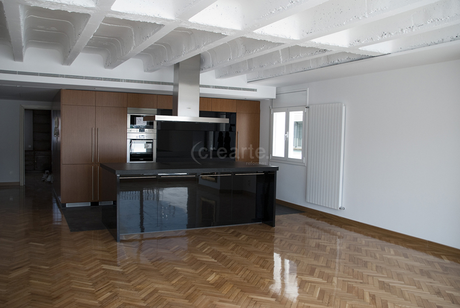 Foto: salón cocina con isla de grandes dimensiones de crearte ...