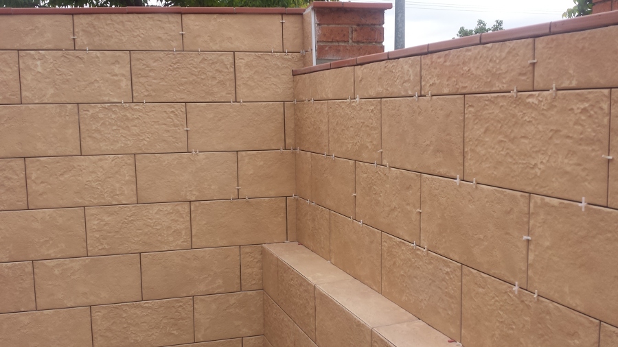 Foto: Solados y Alicatados Moya,s.l. - Muro Patio de Solados y