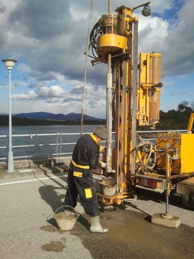 Sondeo a rotación en una presa