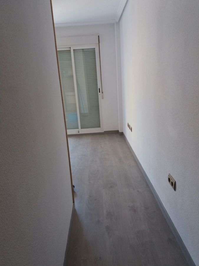 suelo laminado en hab 3