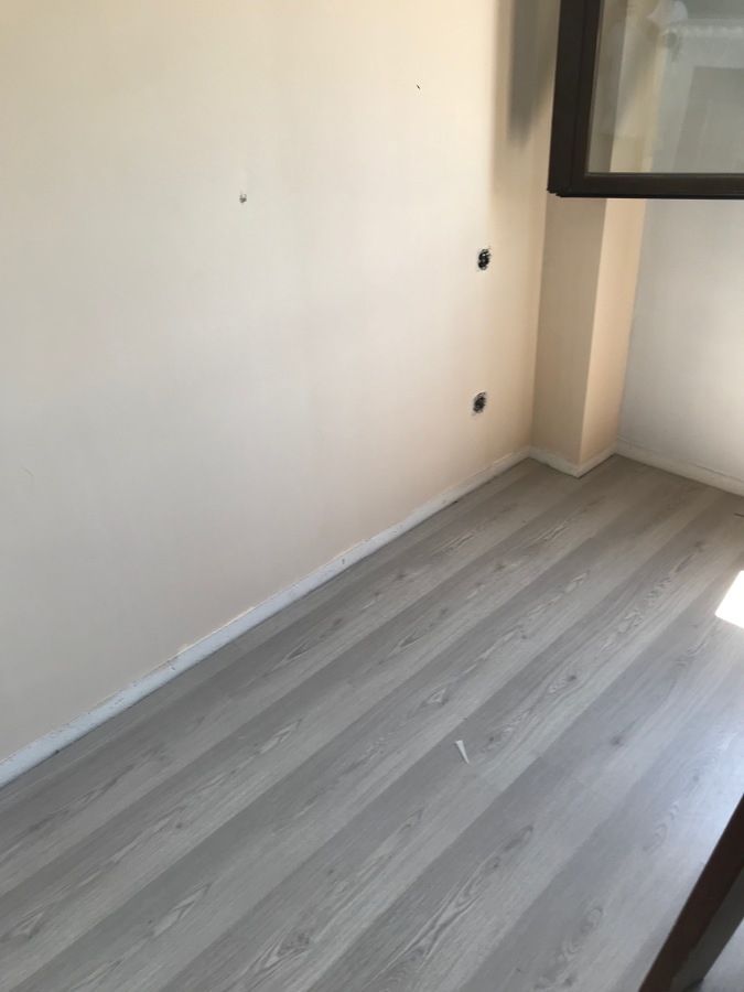 Suelo nuevo en dormitorio.