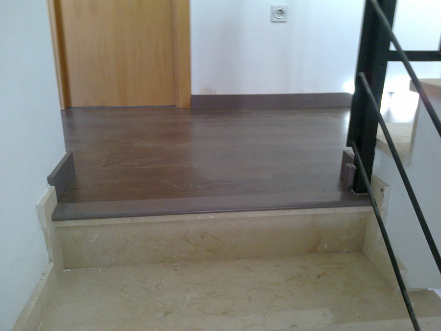TARIMA FLOTANTE