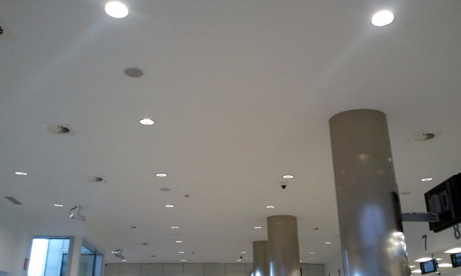 Foto: Techo Ligero Panel de Aluminio(52mm)2 de Em Carpintería Metálica