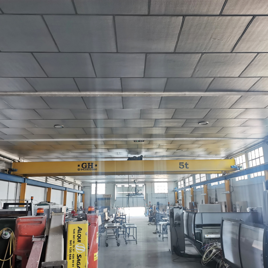 Sustitución de Techo Desmontable por Aislamiento Térmico en Nave