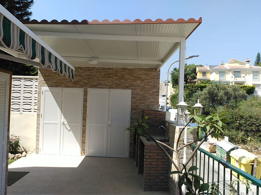 Tejado de sándwich teja