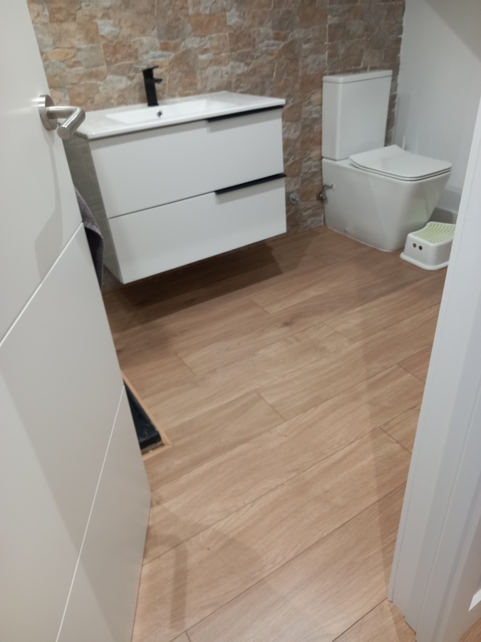 TARIMA EN BAÑO