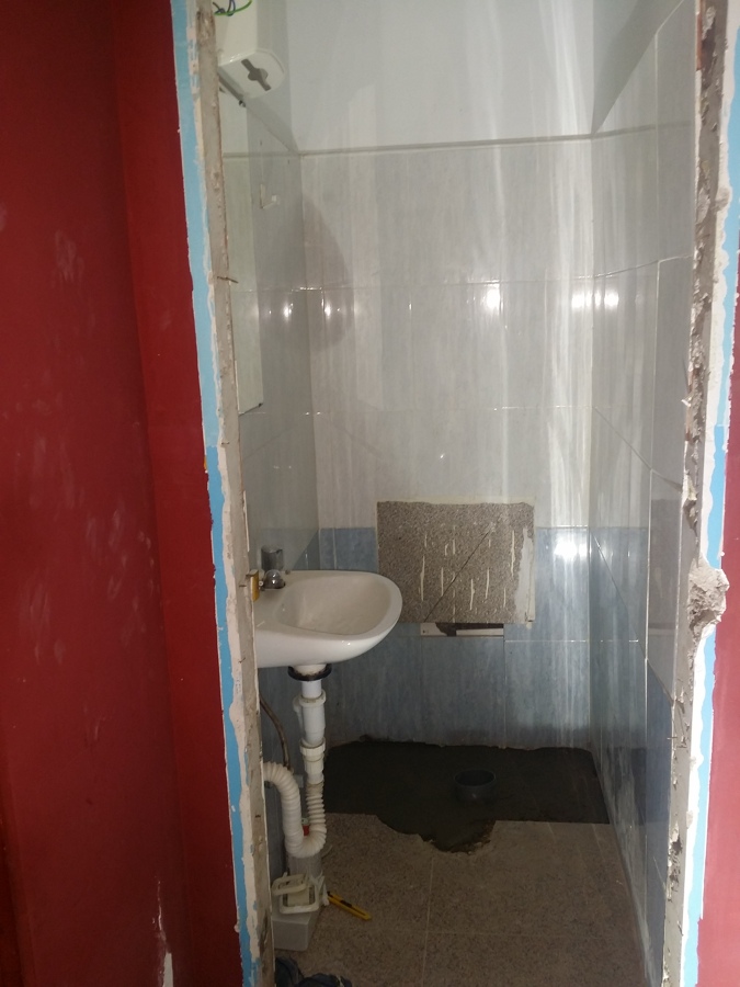 UN BAÑO EN EL QUE SE REALIZARON OBRAS