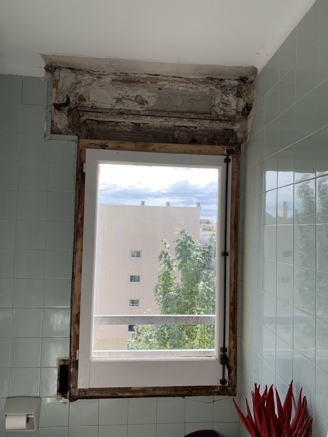 Ventana baño antes