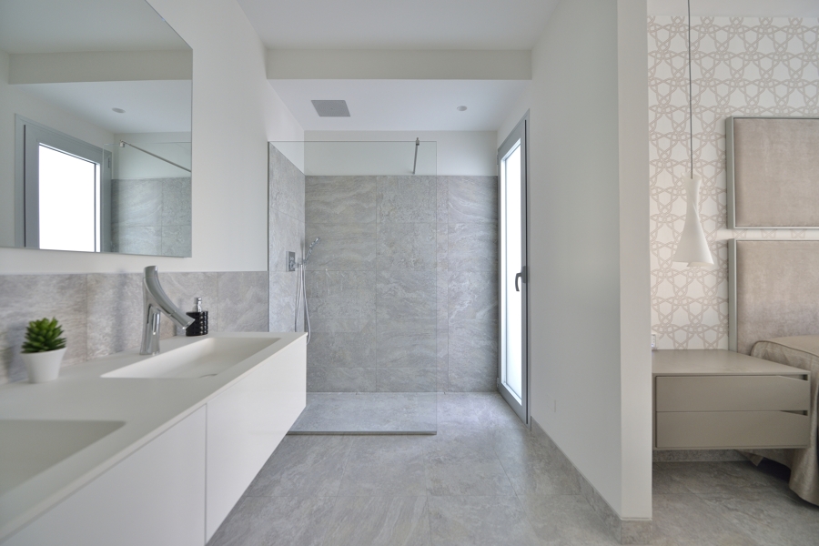baño gris