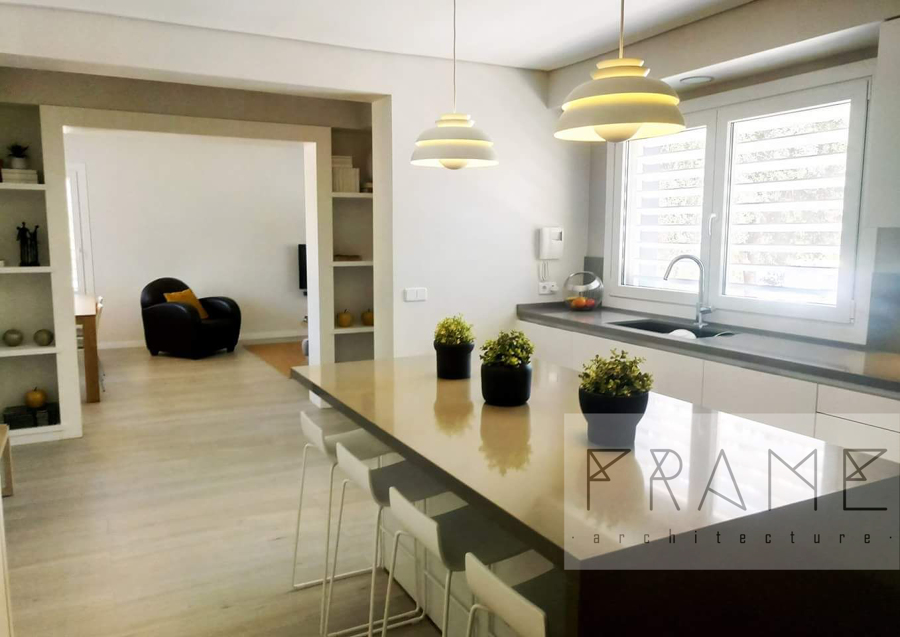 Vista interior. Cocina