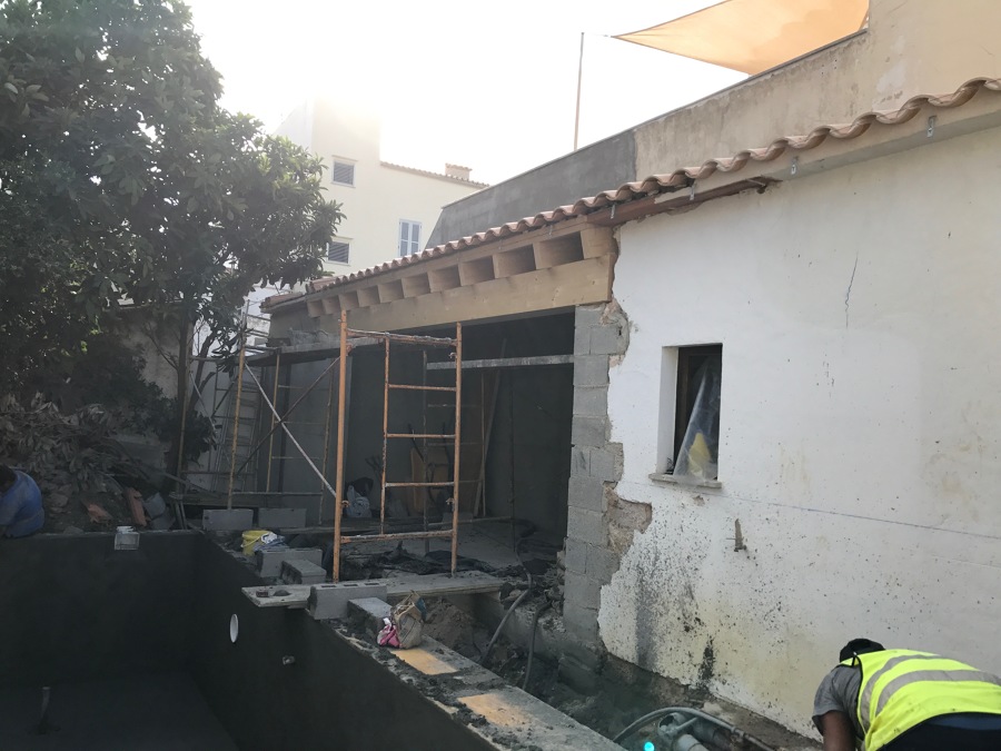 VISTAS PORCHE EN CONSTRUCCIÓN