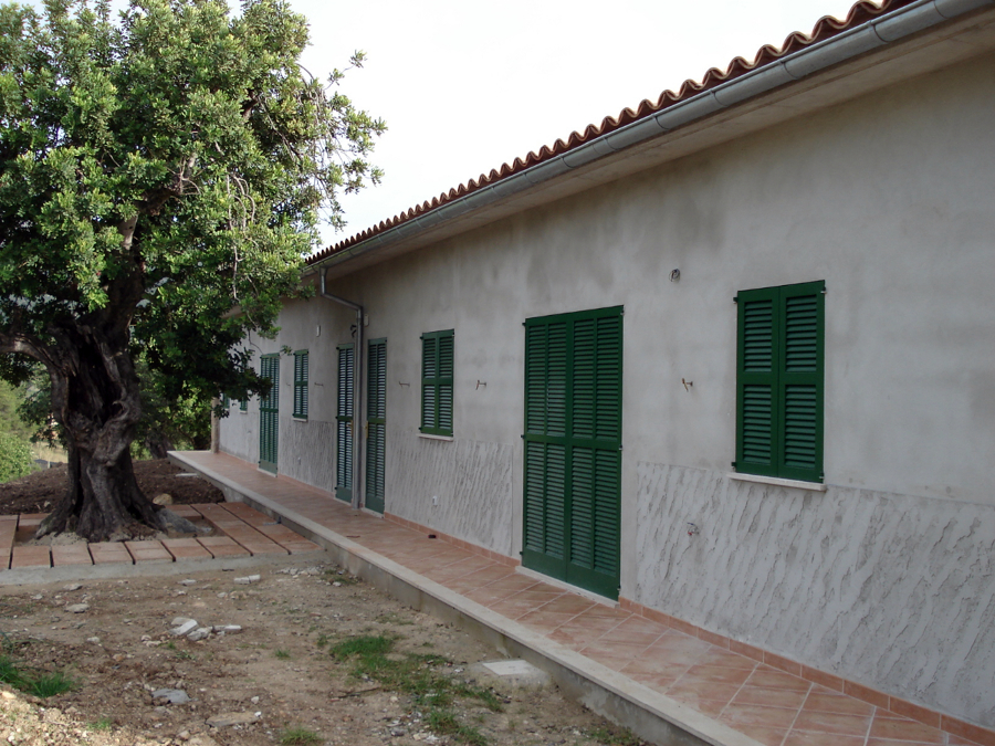 VIVIENDA EN MOSCARI