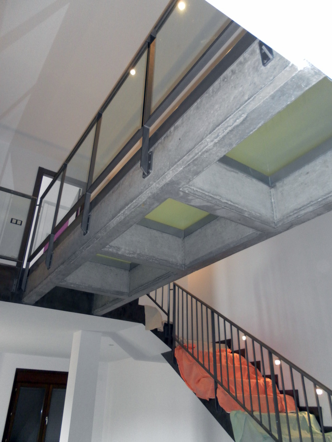 VIVIENDA EN URREA