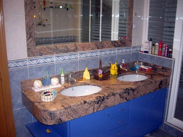 VIVIENDA UNIFAMILIAR