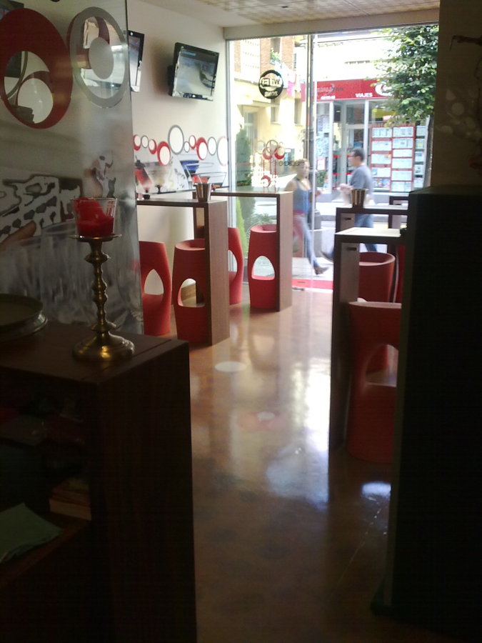 Zona de mesas altas