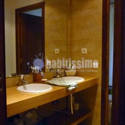 Reforma de 5 baños en chalet