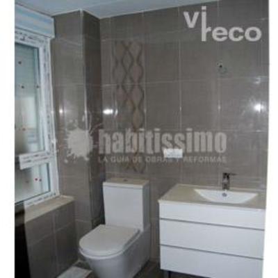 Ceracasa en baño