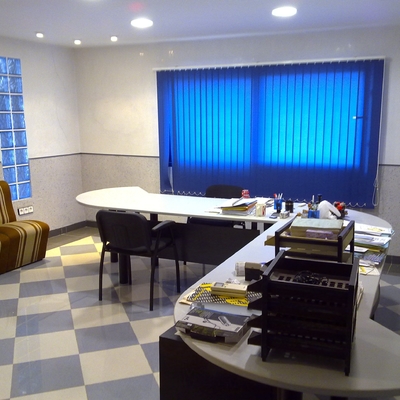 Nave industrial y oficinas