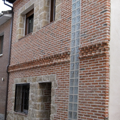 Vivienda Entre Medianeras En Ávila