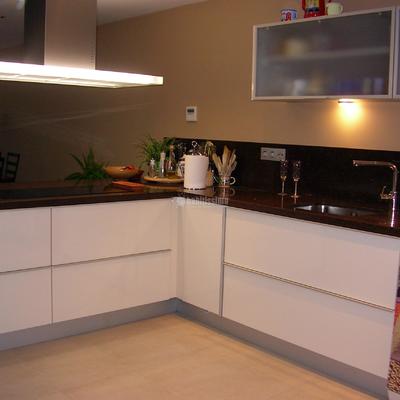 Cocina abierta al salon