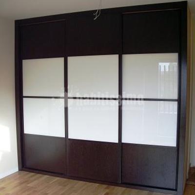 Frente e interior Weungue con cristal lacado