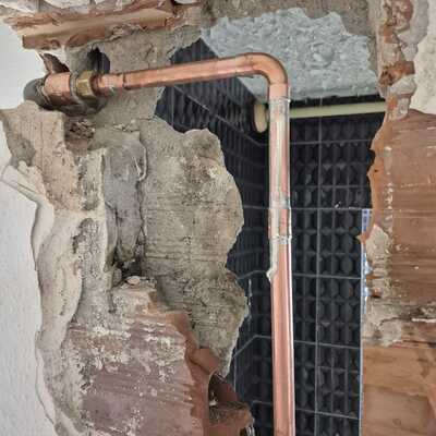 Reparación de instalación de agua en vivienda