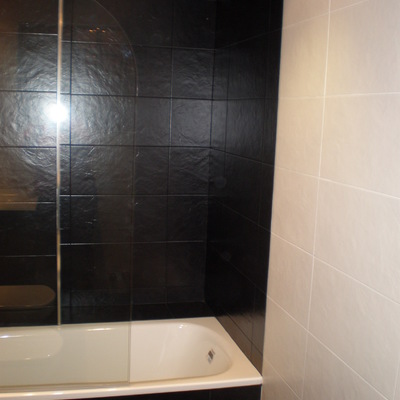 Baño Blanco y Negro