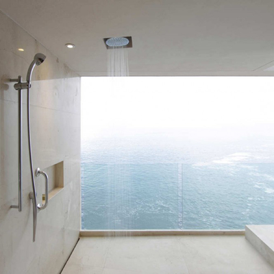 BAÑO CON VISTAS AL MAR