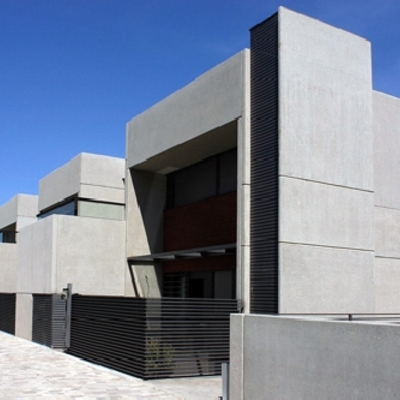 Casas Patio. Pinto