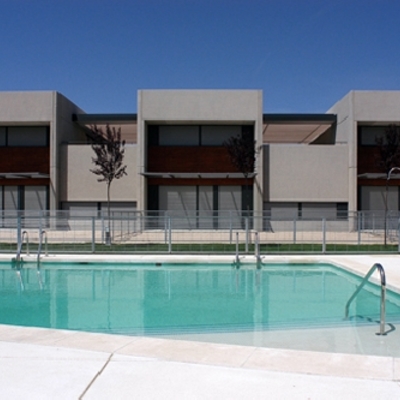Casas Patio. Pinto