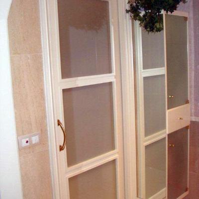 Colocación de Puertas en Baño