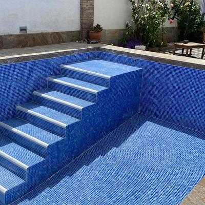 Impermeabilización y renovacion revestimiento piscina