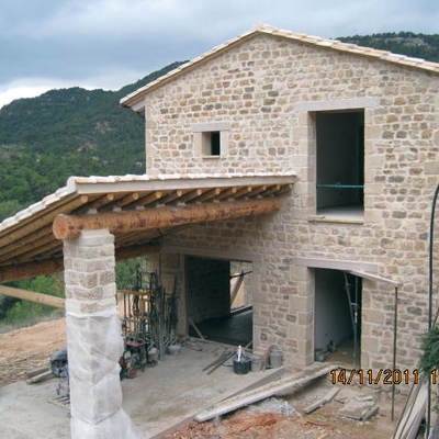 Construcción de masía 
