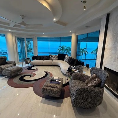 Salón con vistas al mar