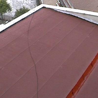 Detalle de cubierta a falta de lamina en el perimetro