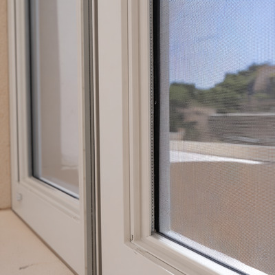 Mosquiteras en vivienda