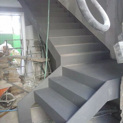 Rehabilitación de vivienda para uso comercial en Utrera