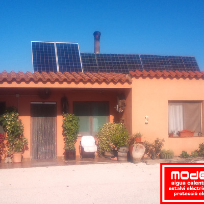 Electricidad solar para una vivienda aislada de la red pública de distribución