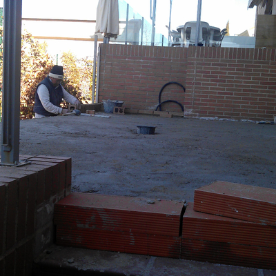 FORMACIÓN DE TERRAZA EN VIVIENDA UNIFAMILIAR