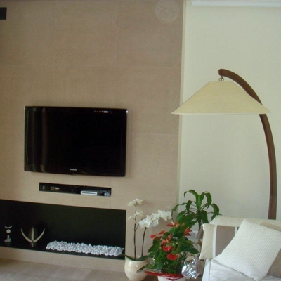 Frontal en pladur con chimenea
