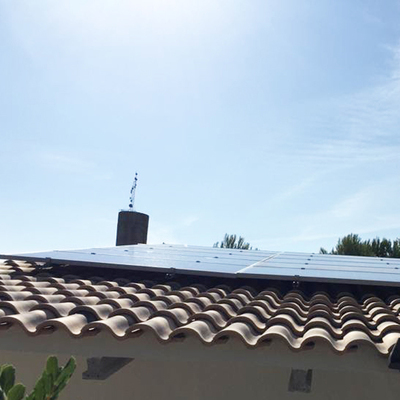 Casa de campo autosuficiente energéticamente 100%