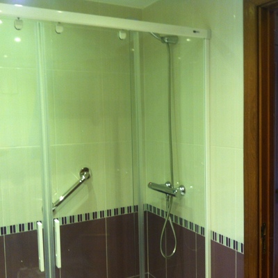 Mampara de baño