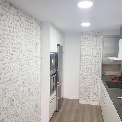 Colocación parket ,pintado de puertas , papel  y pintado general dr las estancias