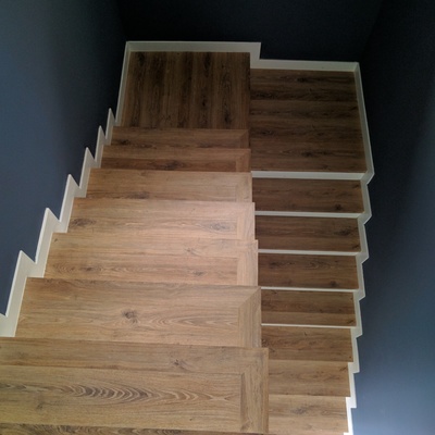 PARQUECITE - TARIMA LAMINADA - TARKETT - ESCALERAS