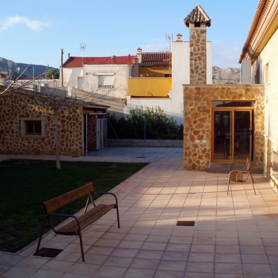 Parte trasera de chalet.